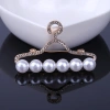 Factory direct sales, popular in foreign trade, high-end new style Jianxiao, retro and elegant clothes hangers, light luxury waterproof diamond brooches, fashionable clothing accessories, wool pins and other items Application Scenario